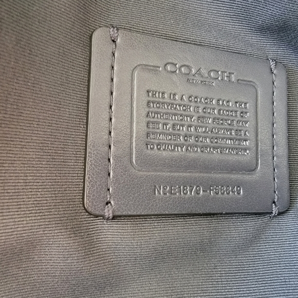 Coach Market Tote - Picture 4 of 11